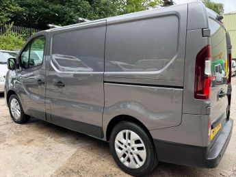 Renault Trafic 1.6 dCi 27 Sport Nav Panel Van 5dr Diesel Manual SWB Standard Ro