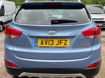 Hyundai ix35 1.7 CRDi Premium SUV 5dr Diesel Manual Euro 5 (s/s) (115 ps)