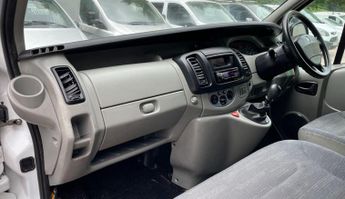 Renault Trafic 2.0 TD dCi LL29 Navigation L3 H1 4dr
