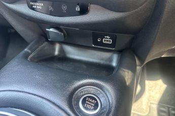 Nissan Juke 1.0 DiG-T 114 N-Connecta 5dr DCT