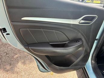 MG MG ZS 44.5kWh Exclusive Auto 5dr