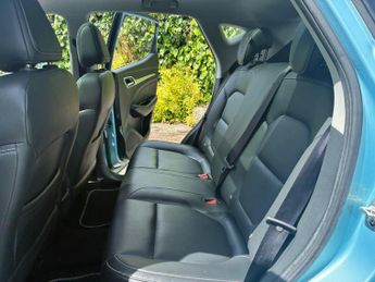MG MG ZS 44.5kWh Exclusive Auto 5dr
