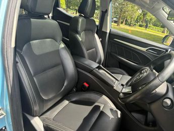MG MG ZS 44.5kWh Exclusive Auto 5dr