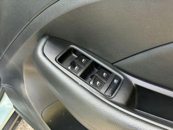 MG MG ZS 44.5kWh Exclusive Auto 5dr