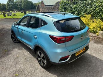 MG MG ZS 44.5kWh Exclusive Auto 5dr