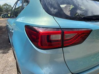 MG MG ZS 44.5kWh Exclusive Auto 5dr