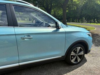 MG MG ZS 44.5kWh Exclusive Auto 5dr