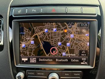 Volkswagen Touareg 3.0 TDI V6 BlueMotion Tech R-Line Tiptronic 4WD Euro 6 (s/s) 5dr