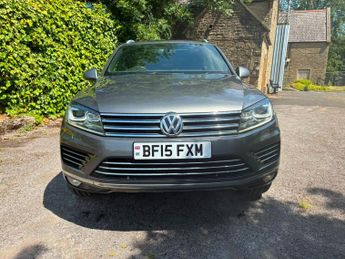 Volkswagen Touareg 3.0 TDI V6 BlueMotion Tech R-Line Tiptronic 4WD Euro 6 (s/s) 5dr