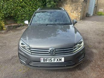 Volkswagen Touareg 3.0 TDI V6 BlueMotion Tech R-Line Tiptronic 4WD Euro 6 (s/s) 5dr