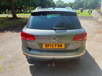 Volkswagen Touareg 3.0 TDI V6 BlueMotion Tech R-Line Tiptronic 4WD Euro 6 (s/s) 5dr