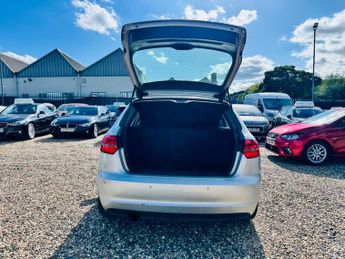 Audi A3 1.2 TFSI SE Sportback S Tronic Euro 5 (s/s) 5dr