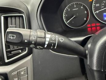 Hyundai i800 2.5 CRDi SE Auto Euro 6 5dr