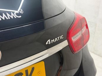 Mercedes-Benz GLA 2.1 GLA220d AMG Line (Premium Plus) 7G-DCT 4MATIC Euro 6 (s/s) 5