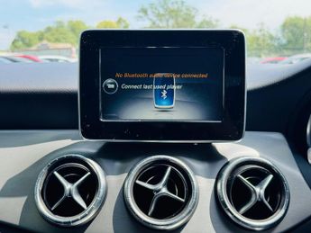Mercedes-Benz CLA 2.1 CLA220d AMG Line Coupe 7G-DCT Euro 6 (s/s) 4dr