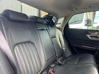 Jaguar XF 2.0d Portfolio Auto Euro 6 (s/s) 4dr