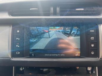 Jaguar XF 2.0d Portfolio Auto Euro 6 (s/s) 4dr