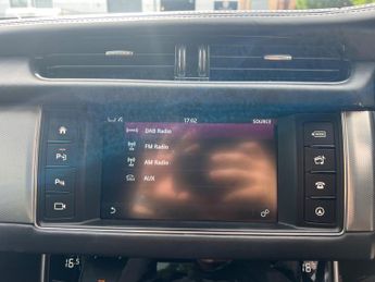 Jaguar XF 2.0d Portfolio Auto Euro 6 (s/s) 4dr