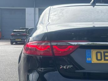 Jaguar XF 2.0d Portfolio Auto Euro 6 (s/s) 4dr