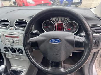 Ford Focus 1.6 Zetec S 5dr