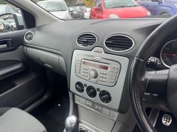 Ford Focus 1.6 Zetec S 5dr