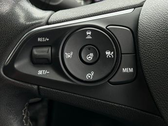 Vauxhall Mokka Electric 50kWh SRi Premium Auto 5dr