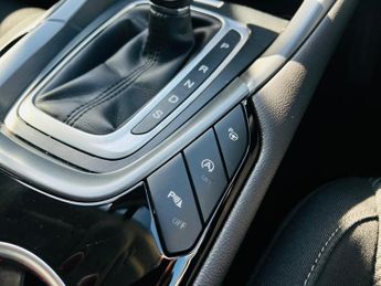 Ford Mondeo 2.0 TDCi Titanium Powershift Euro 6 (s/s) 5dr