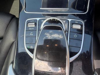Mercedes-Benz C Class 2.0 C200 AMG Line 7G-Tronic+ Euro 6 (s/s) 4dr