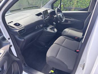 Vauxhall Combo 1.5 Turbo D 2000 Sportive L1 H1 Euro 6 4dr