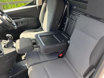 Vauxhall Combo 1.5 Turbo D 2000 Sportive L1 H1 Euro 6 4dr