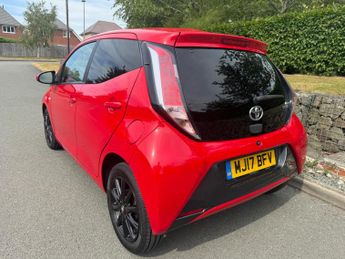Toyota AYGO 1.0 VVT-i x-style Hatchback 5dr Petrol x-shift Euro 6 (68 ps)