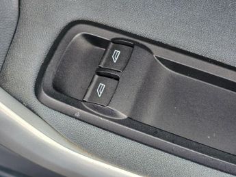 Ford Fiesta 1.25 Zetec Hatchback 3dr Petrol Manual (133 g/km, 81 bhp)