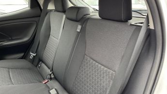 Toyota Yaris 1.5 VVT-h Icon E-CVT Euro 6 (s/s) 5dr
