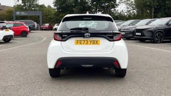 Toyota Yaris 1.5 VVT-h Icon E-CVT Euro 6 (s/s) 5dr