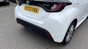 Toyota Yaris 1.5 VVT-h Icon E-CVT Euro 6 (s/s) 5dr