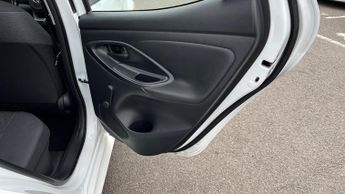 Toyota Yaris 1.5 VVT-h Icon E-CVT Euro 6 (s/s) 5dr