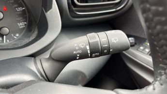 Toyota Yaris 1.5 VVT-h Icon E-CVT Euro 6 (s/s) 5dr