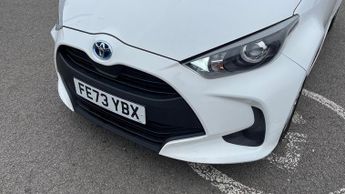 Toyota Yaris 1.5 VVT-h Icon E-CVT Euro 6 (s/s) 5dr
