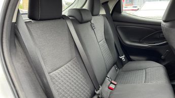 Toyota Yaris 1.5 VVT-h Icon E-CVT Euro 6 (s/s) 5dr
