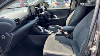 Toyota Yaris 1.5 VVT-h Design E-CVT Euro 6 (s/s) 5dr