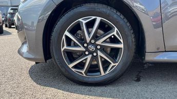 Toyota Yaris 1.5 VVT-h Design E-CVT Euro 6 (s/s) 5dr