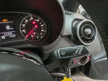 Audi A1 1.4 TFSI S line S Tronic Euro 5 (s/s) 3dr