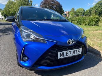 Toyota Yaris 1.5 VVT-i Blue Bi-Tone Euro 6 5dr