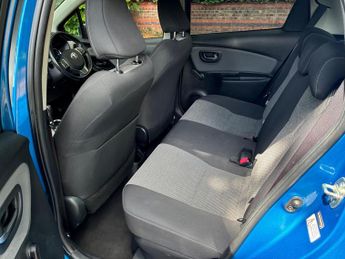 Toyota Yaris 1.5 VVT-h Icon E-CVT Euro 6 5dr (Safety Sense)