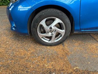Toyota Yaris 1.5 VVT-h Icon E-CVT Euro 6 5dr (Safety Sense)