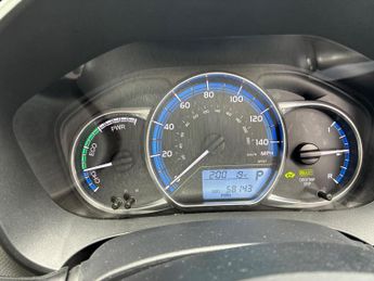Toyota Yaris 1.5 VVT-h Sport E-CVT Euro 6 5dr