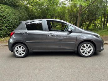 Toyota Yaris 1.5 VVT-h Sport E-CVT Euro 6 5dr