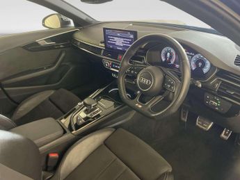 Audi A4 Avant 2.0 TFSI 40 Black Edition Estate 5dr Petrol S Tronic Euro 6 (s/s