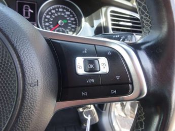 Volkswagen Golf 1.5 TSI EVO R-Line DSG Euro 6 (s/s) 5dr