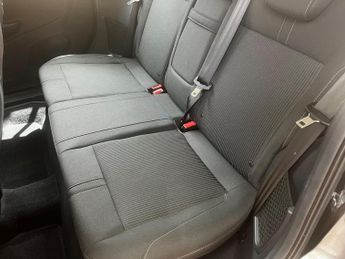 Ford B-Max 1.6 Titanium Navigator MPV 5dr Petrol Powershift Euro 6 (105 ps)